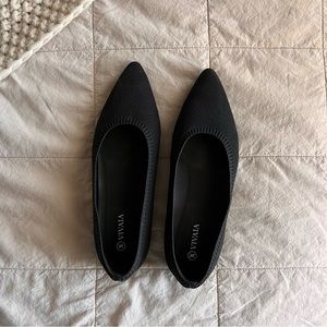 Vivaia Pointed Toe Black Ballet Flats (Aria 5)